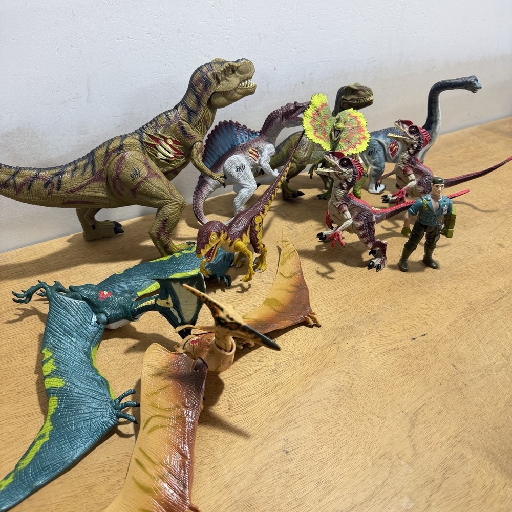 Vintage Jurassic Park III RE-AK A-TAK Dinosaur Figures Lot Of 11 by Hasbro 2001